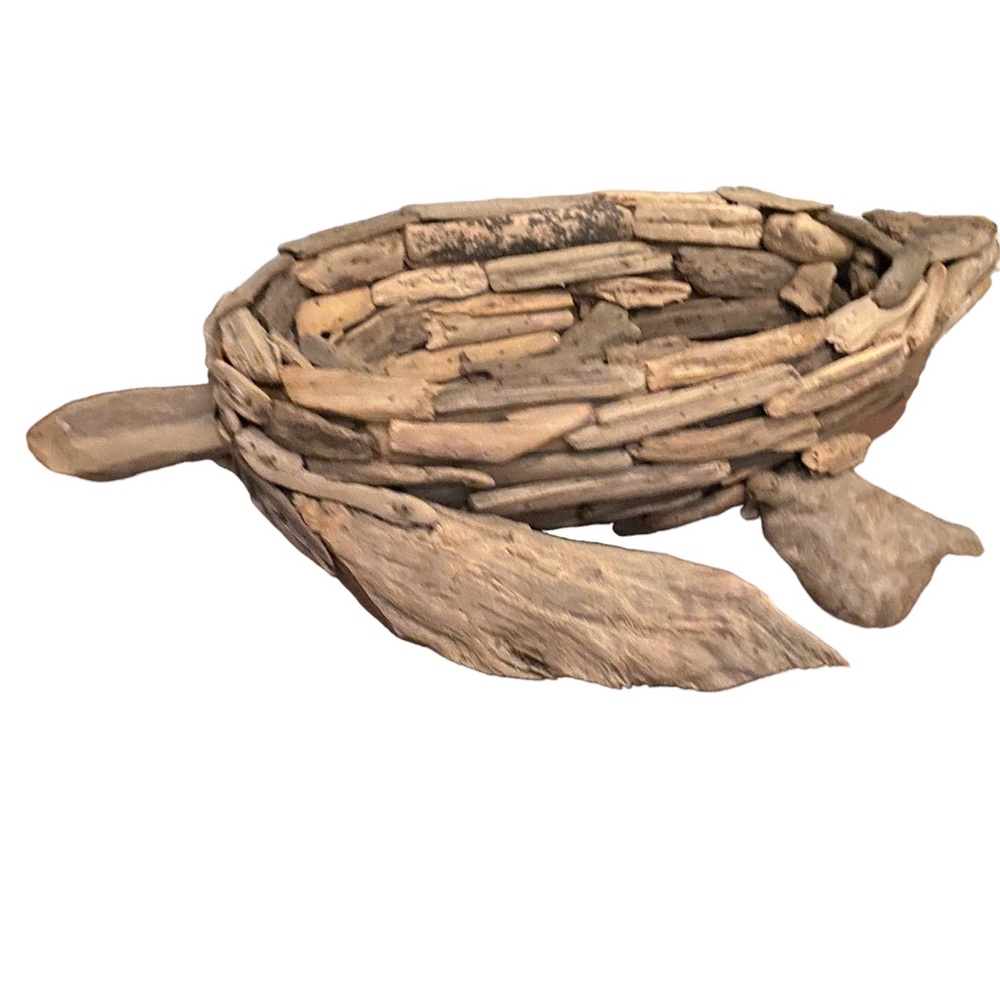 Driftwood sea turtle bowl.EUC
